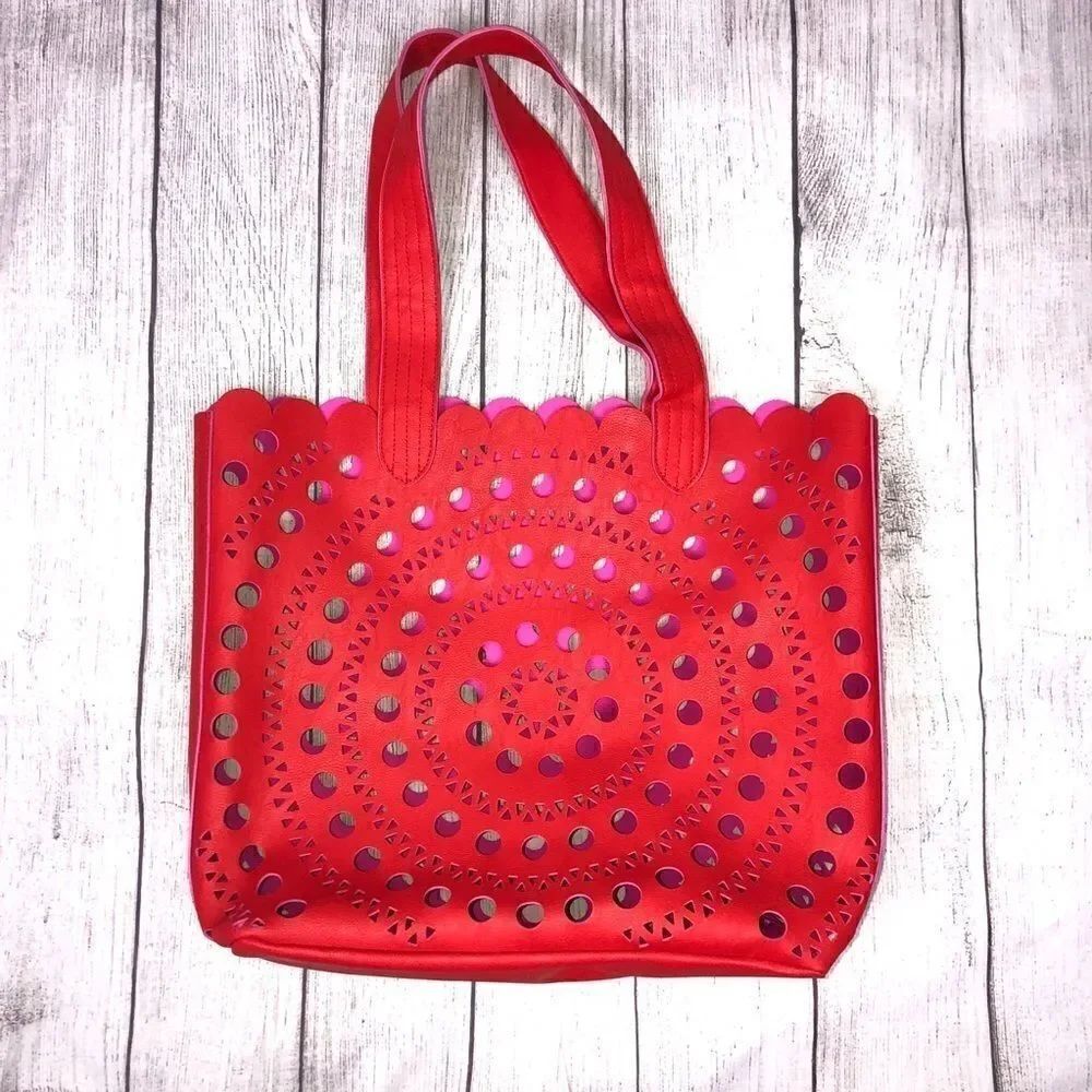 Elizabeth Arden laser cut tote red/purple-pink OS